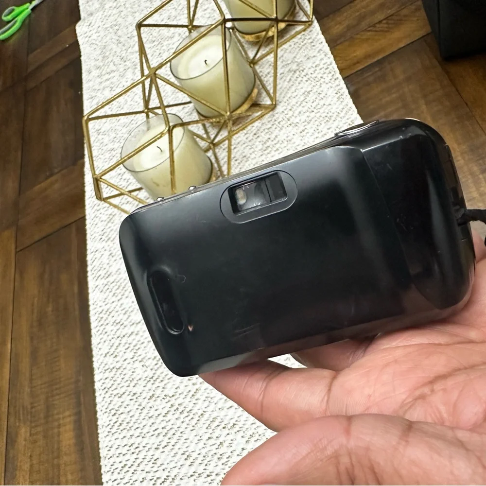 Olympus Stylus Classic Black film Camera 35mm F3.5 lens - Picture 4 of 5